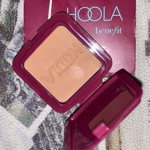 DESIGNED BY BENEFITS!!!! NWT MATTE POWDER  BRONZER